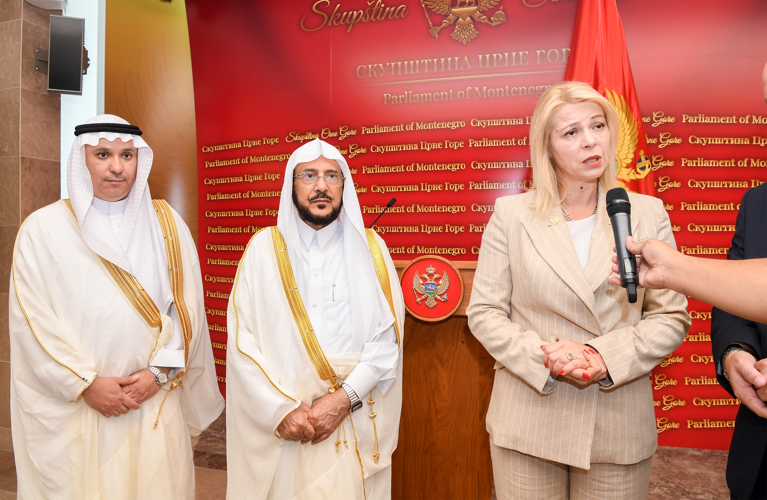 معالي الوزير يلتقي رئيسة البرلمان في الجبل الأسود (6).jpg