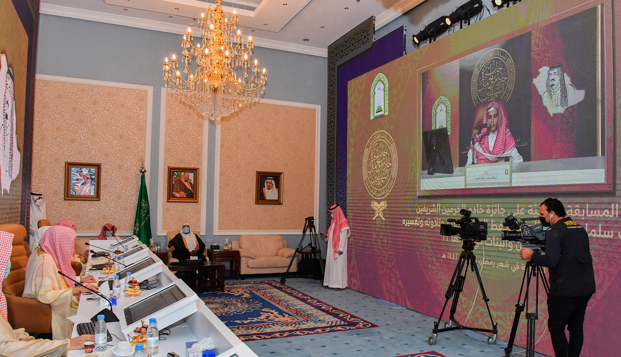 زيارة معالي الوزير لمقر المسابقة  _(33817091)_ __.jpg