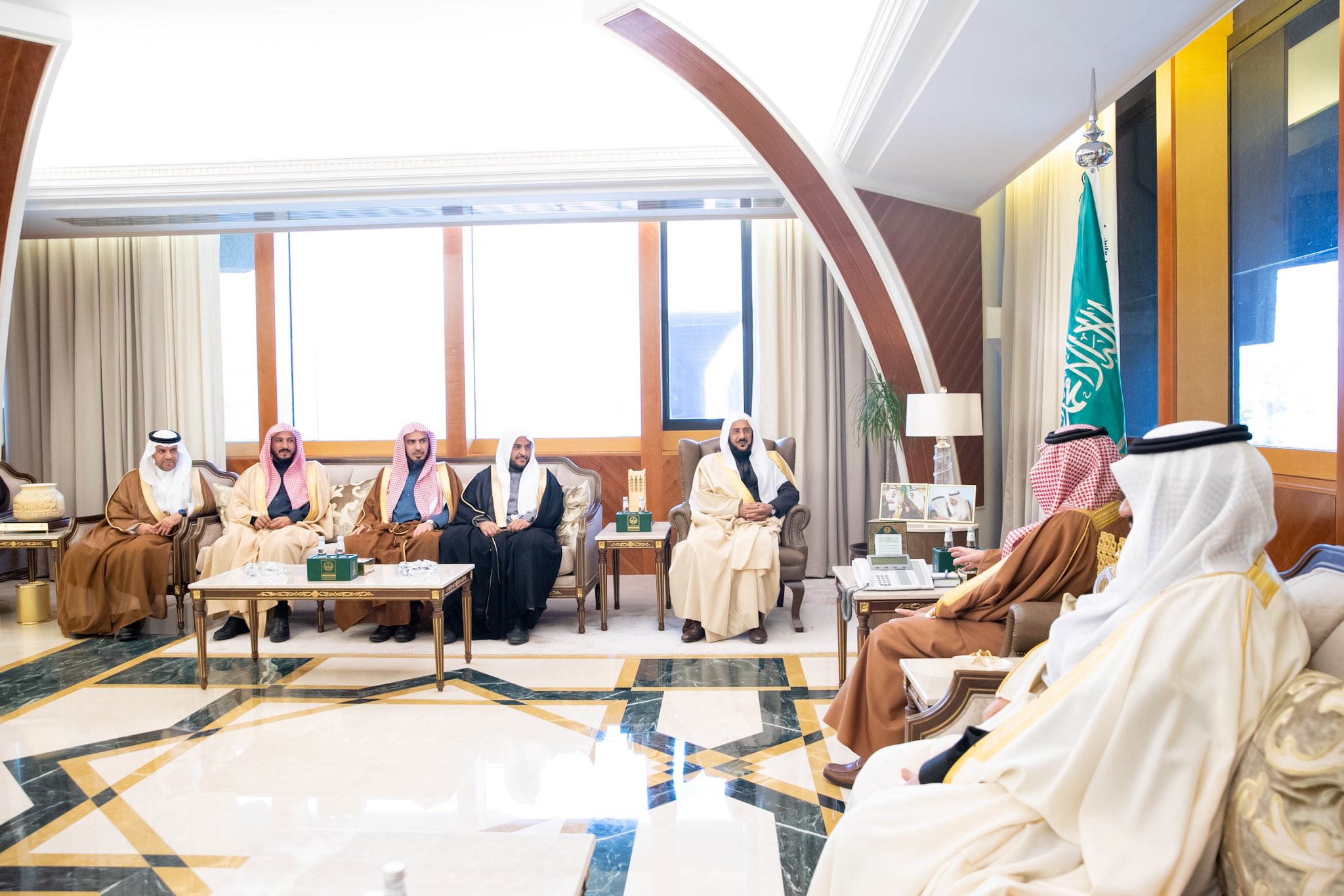 استقبال امير الشرقية (2).jpg