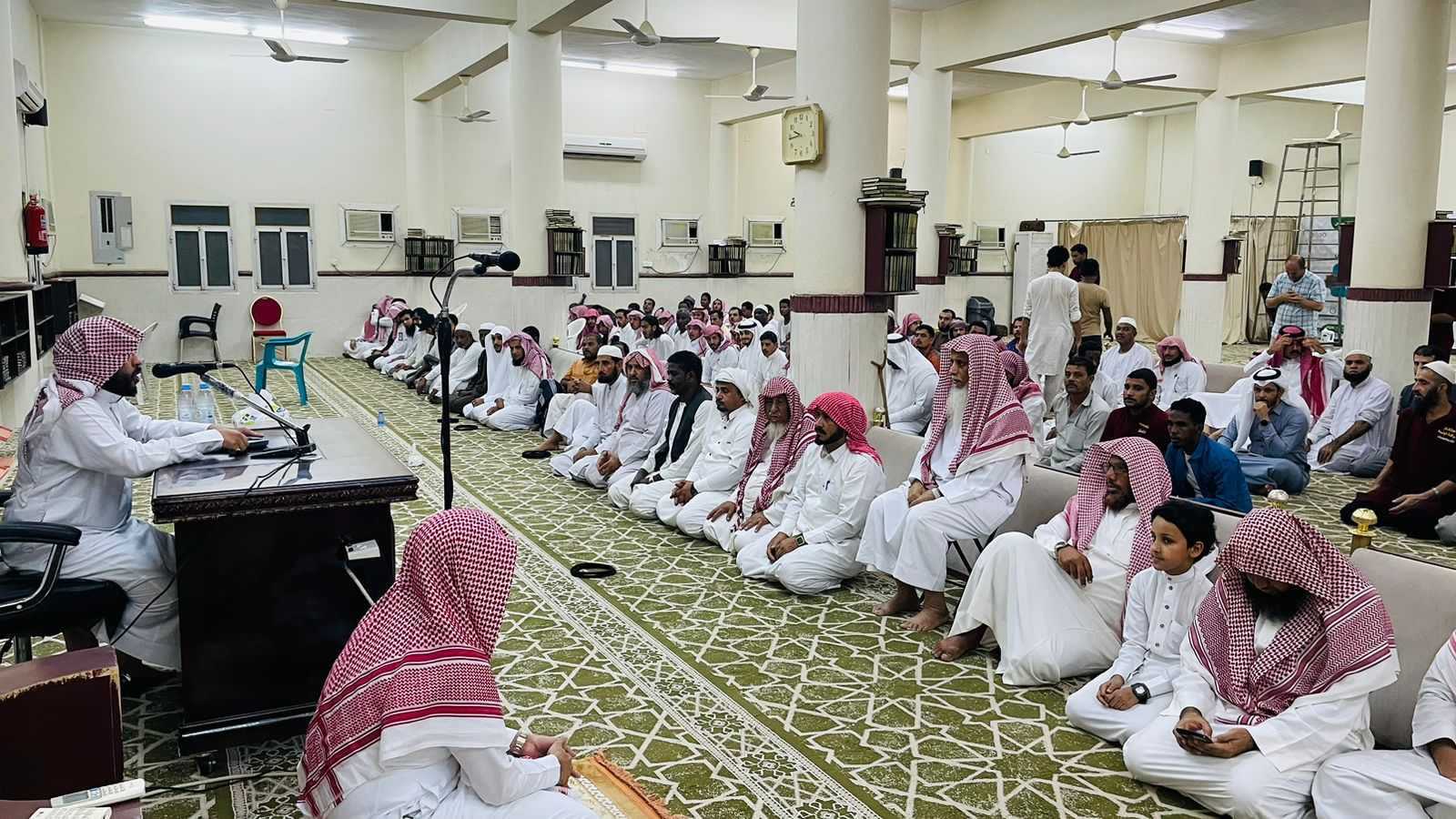 الدورة العلمية بجازان (2).jpg