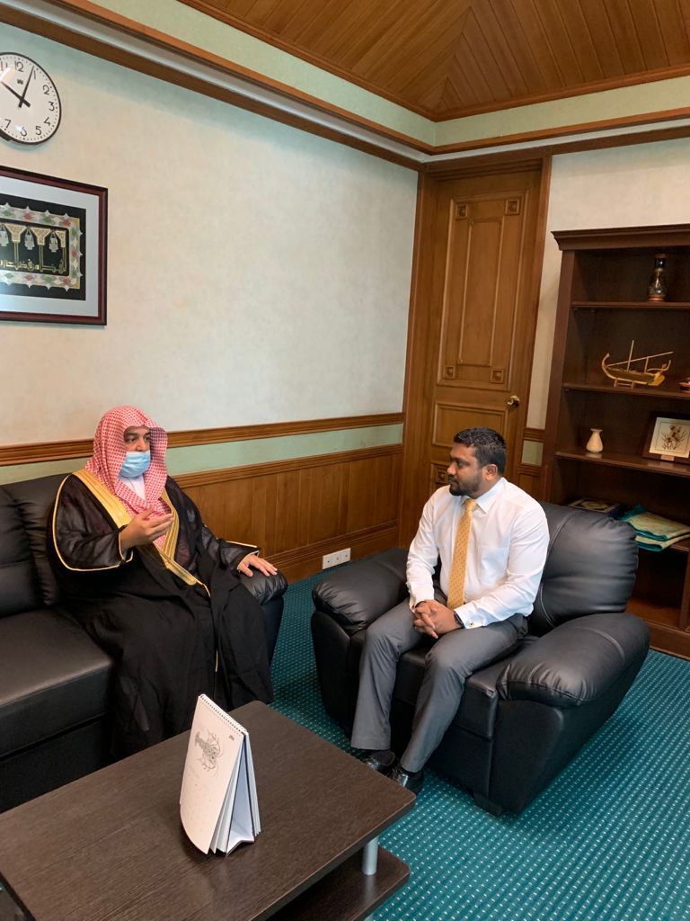 لقاء الوزير المالديفي بوكيل الشؤون الإسلامية _(33882625)_ __.jpg