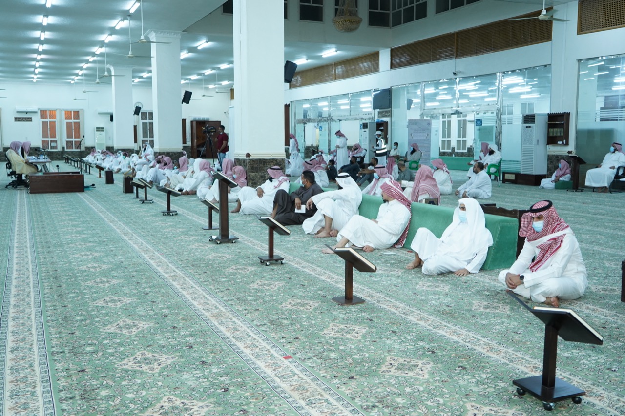 لقطات من الندوة _(33882626)_ __.jpg