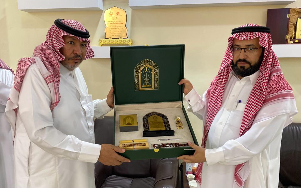 تكريم المتقاعدين (1).jpeg