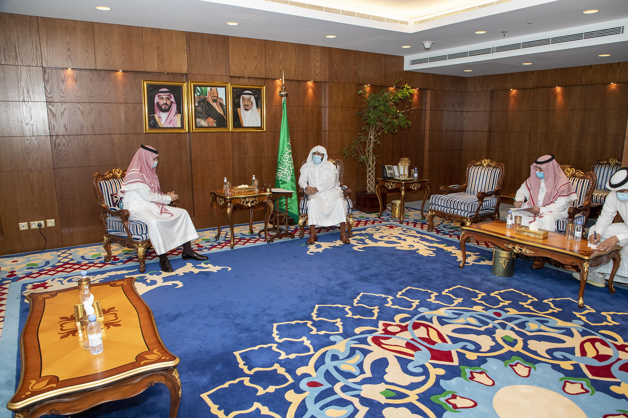 وزير الشؤون الإسلامية يستقبل السفير السعودي المعين لدى المالديف _(1)_.jpg