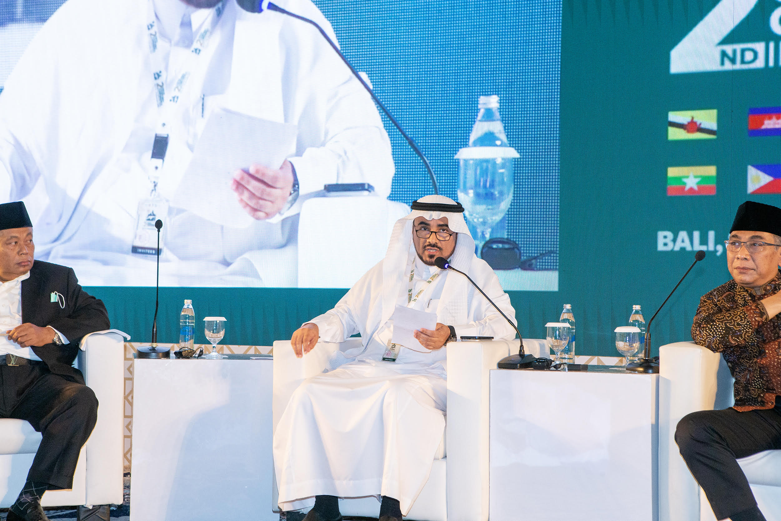 لقطات من الجلسة الرابعة والأخيرة  (3).jpg